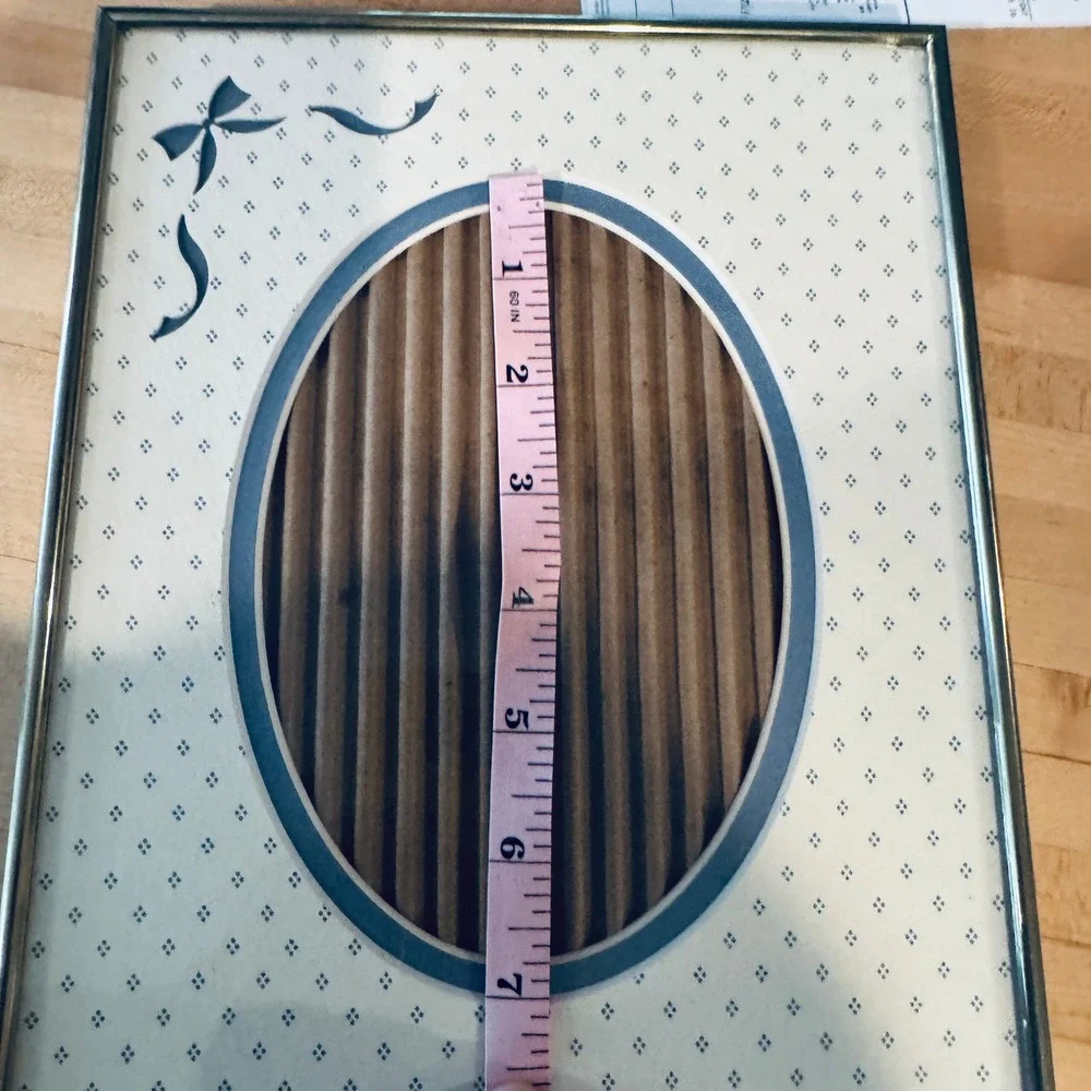 Vintage Blue White Ditsy Dot Picture Frame Oval Opening Bow Detail 8x10